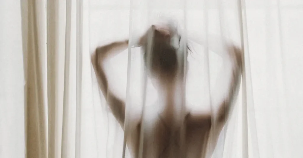 Women behind the curtain - Erotic Meditation